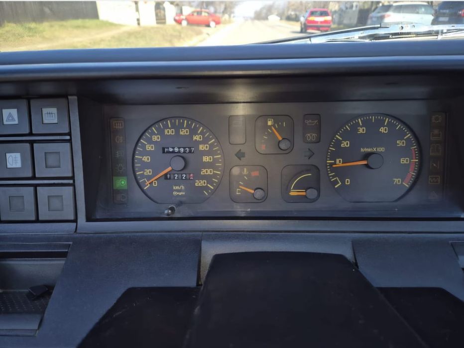 Renault 21 GTS ph 1 fabricatie 1986 restaurat integral vehicul istori