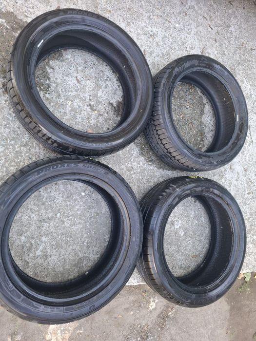 Vând anvelope TOYO PROXES SPORT 2 – 235/50 R20