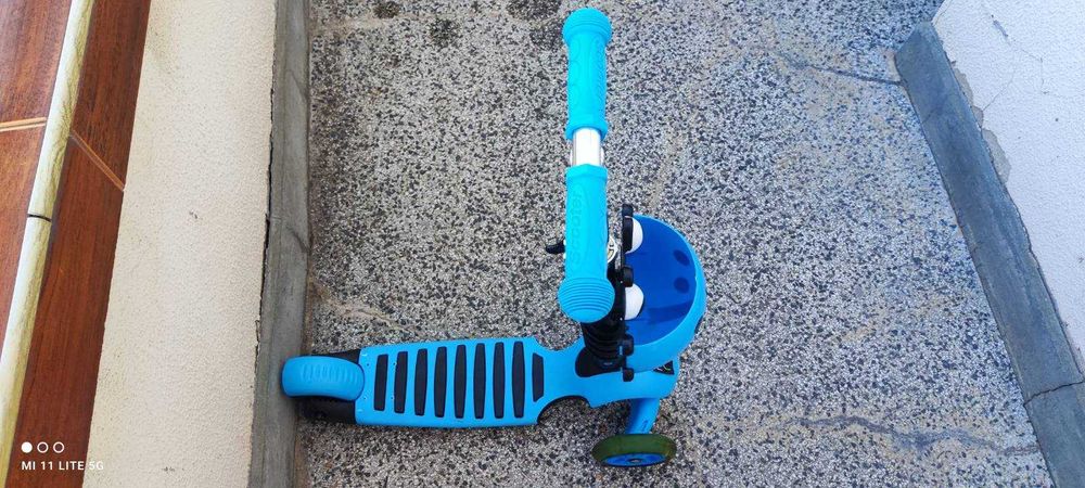 Детска тротинетка с три колела