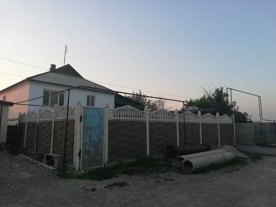 Двух этажный Дом продается