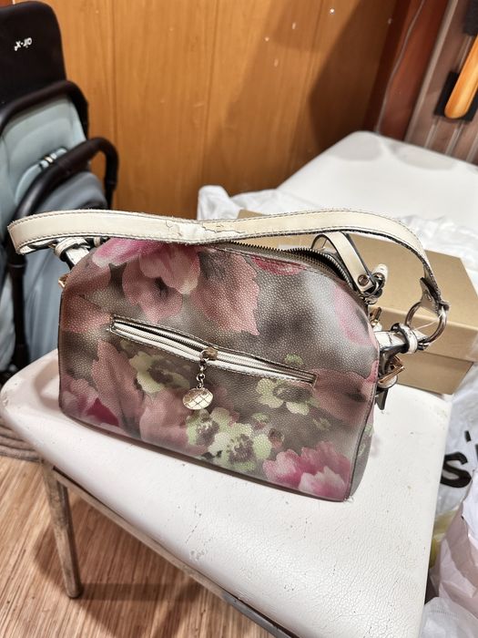 Продам летние Сумки 4000 бу