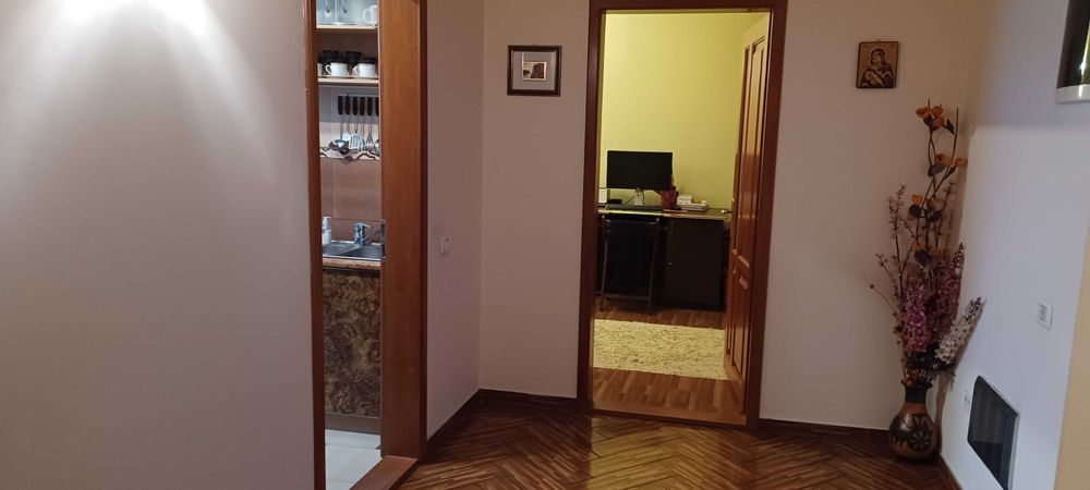 Vând Duplex 132 mp ultracentral (apartament mansardat ) cu scară interioară, Tulceac
