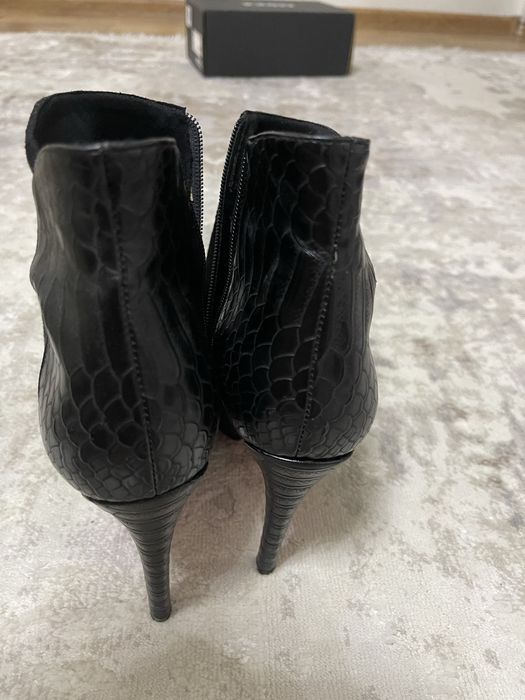 Продам ботильоны