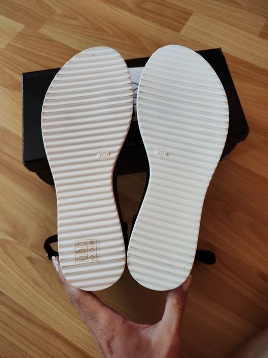 Дамски сандали 38