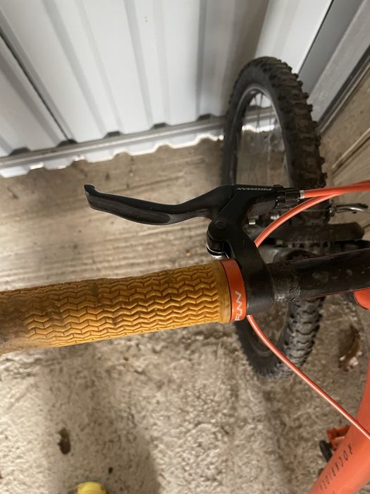 Bicicletă Rockrider – cauciucuri Michelin, piese schimbate, stare b