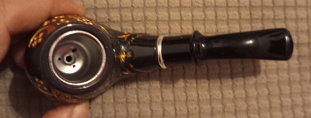 Pipa lemn foarte frumoasă