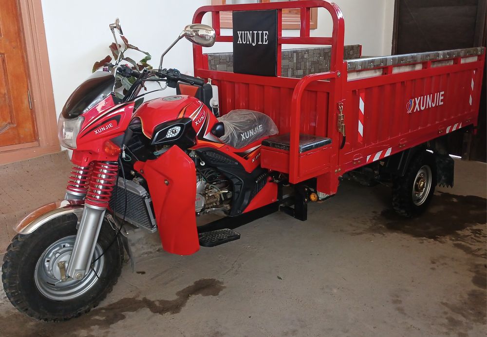 Motomuravey sotiladi.