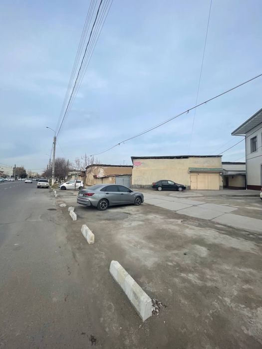 Олмазор т. Фаробий коча юзи 1линада 3,6сотих нежилой(жилой) учун жой