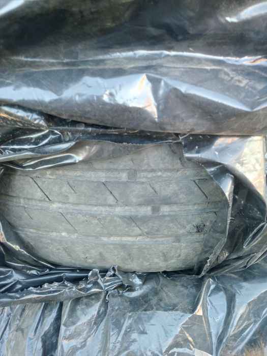 Авто шины на 17/ 16 бу
