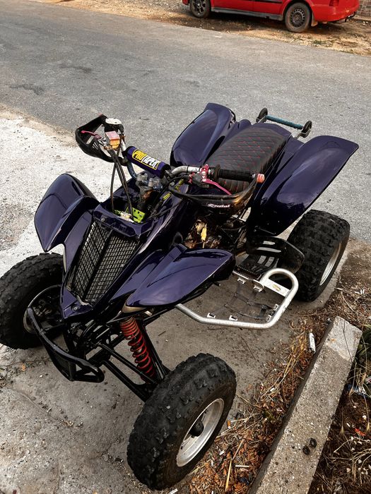 Yamaha raptor 660