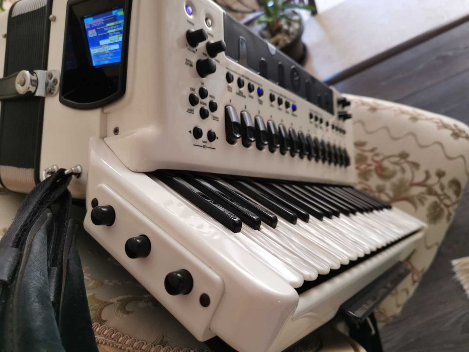 Acordeon Bugari Evo Haria 41 White Bijuterie
