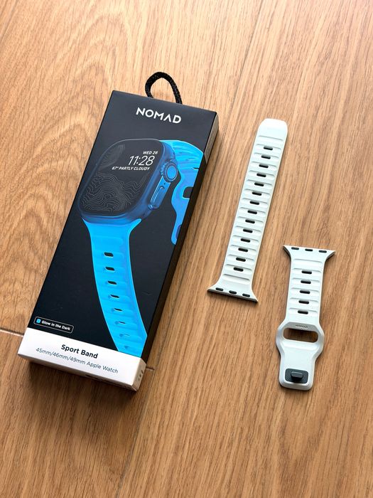Apple Watch Ultra 2, GPS, Cellular, Black Titanium + Milanese Loop каишка