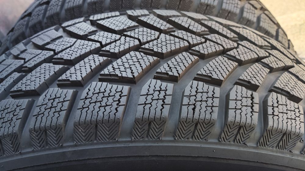 4бр. зимни гуми 225/65/17 Haida Winter
dot24