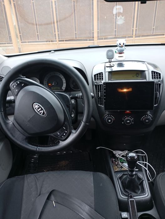 Vind urgent kia ceed 2008 1.4  benzina