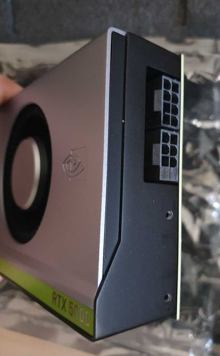 Quadro RTX 5000 16GB GDDR6, 384 Tensor, 48 Raytracing - за CAD/CAM и п