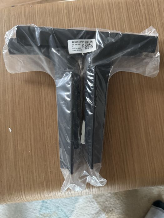 Оригинални крачета (стойка) Samsung BN96-53276F – Нови