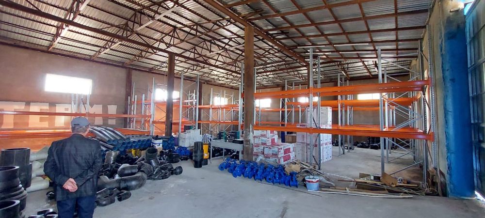 Сдается в аренду магазин со складом