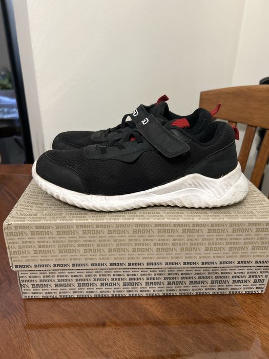 Кроссовки 38 размер.