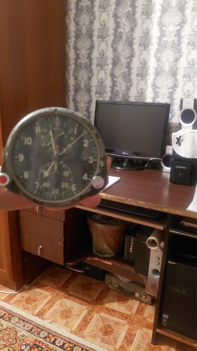Компьютер блок часы