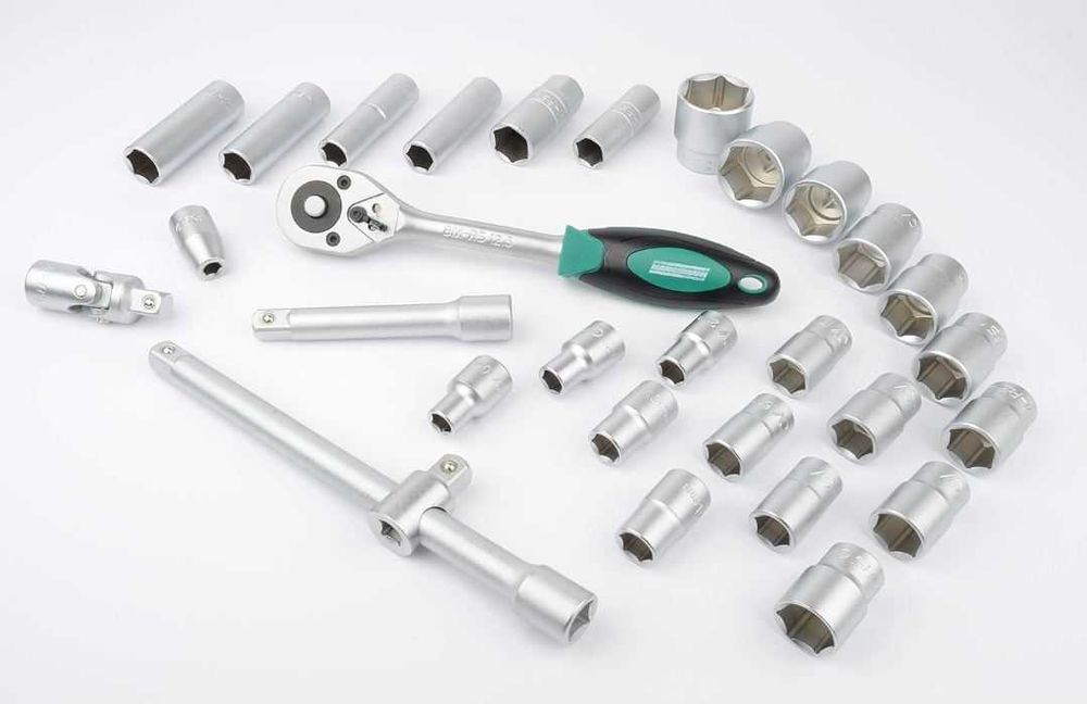 Bruder Mannesmann комплект гедоре 94 части (1/2 и 1/4)