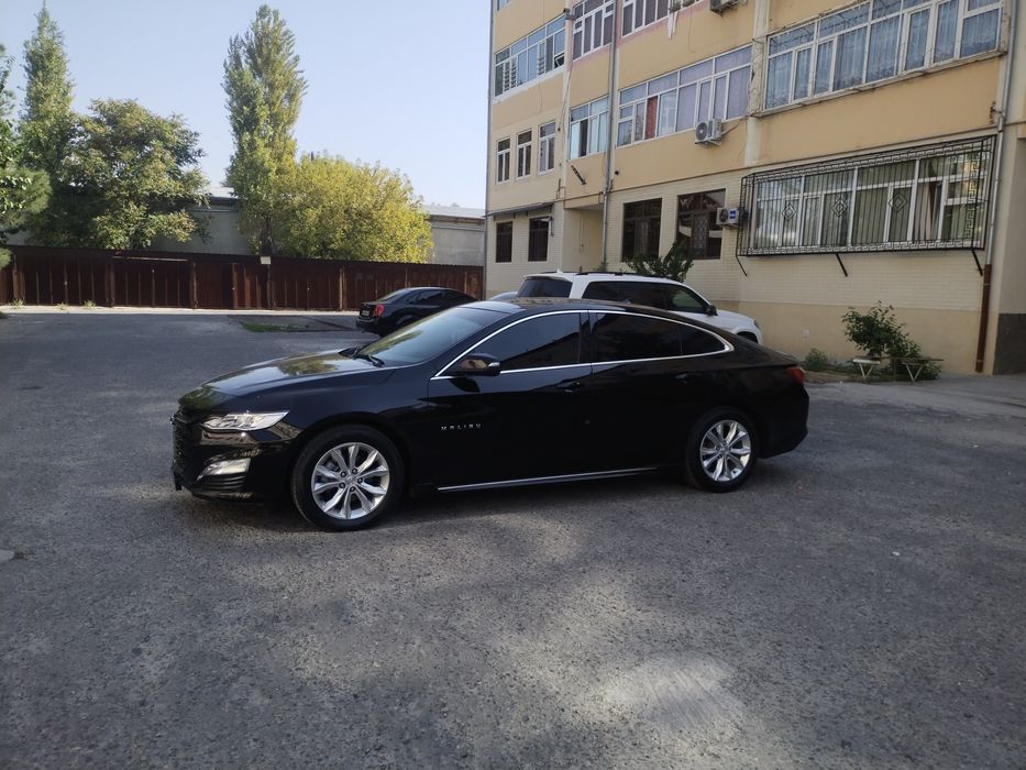 Moshina minish uchun tayor