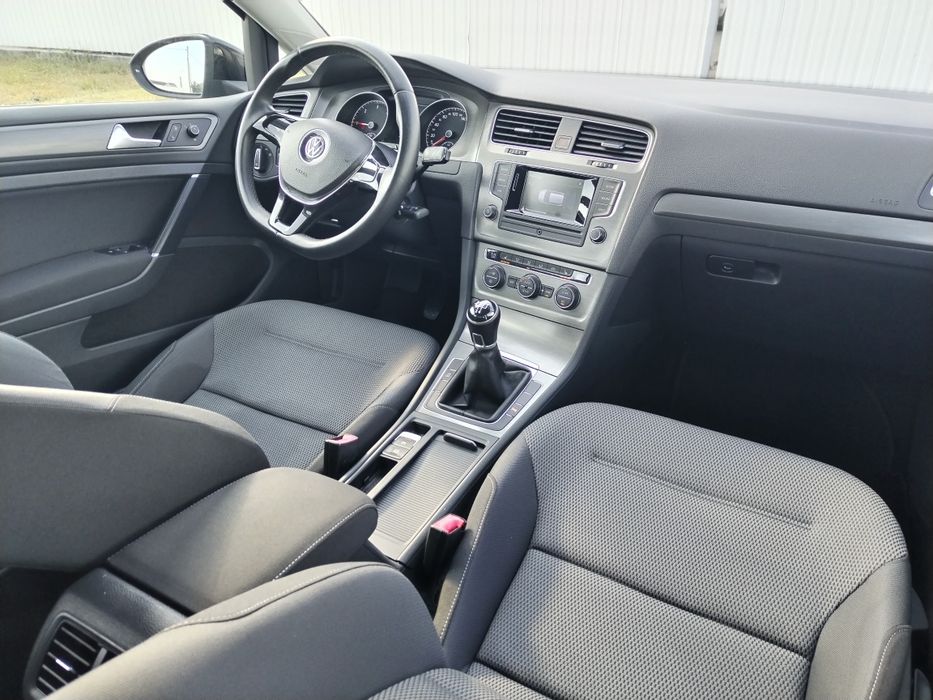 Vw GOLF 7 /AN 2013/1.6 DIESEL 105 CP