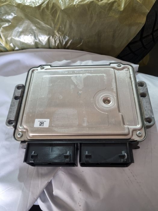 ECU motor Calculator BOSCH Ford Fiesta 1.0 Ecoboost 74kw 100cp Euro 6 (65.000km)