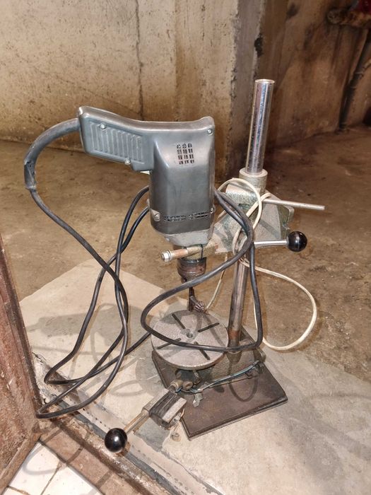 Bormasina cu stativ de gaurire cu coloana