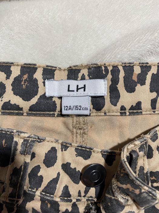 Blugi cu imprimeu de leopard