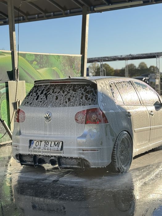 Volkswagen golf 5  2.0 bkd 140hp