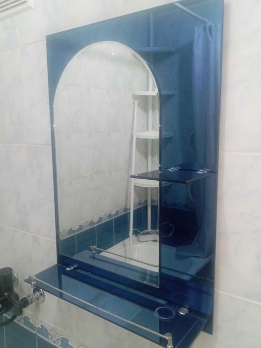 Зеркало в ванную б/у