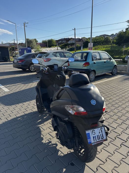 Scuter Piaggio MP3 400 LT / 3 roti / Categ B/L5E