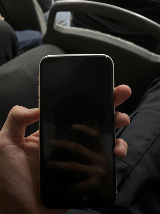 Iphone 11 белого цвета срочно