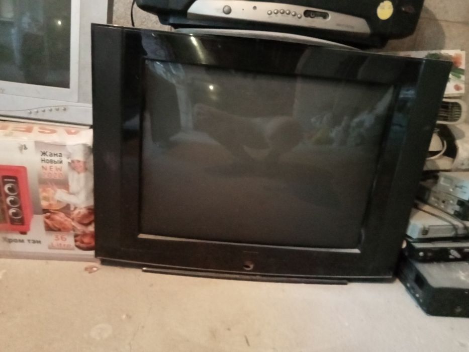 Телевизор на запчасти