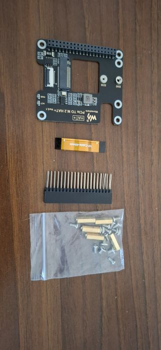 Raspberry pi 5 8 GB+Waveshare Nvme hat