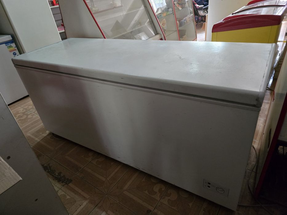 Морозильники со стеклом350л. 500л.