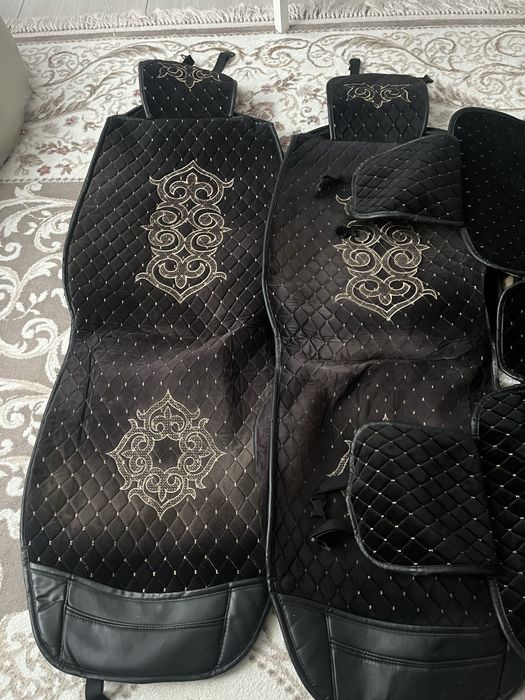 Чехлы на автомобиль универсальные