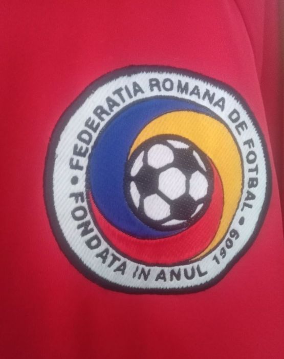 Tricou Adidas - Romania - marime M - Original - stare foarte buna

Men