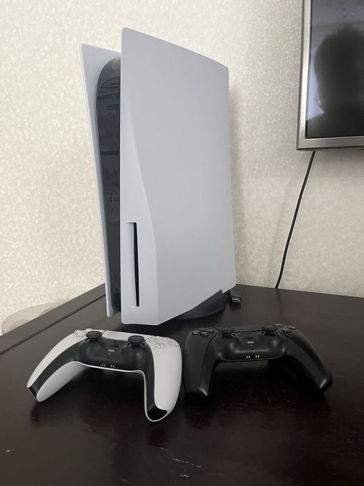 продам Playstation 5