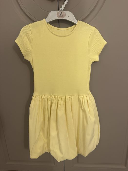 Продам платье на девочку 6-7 лет х/б