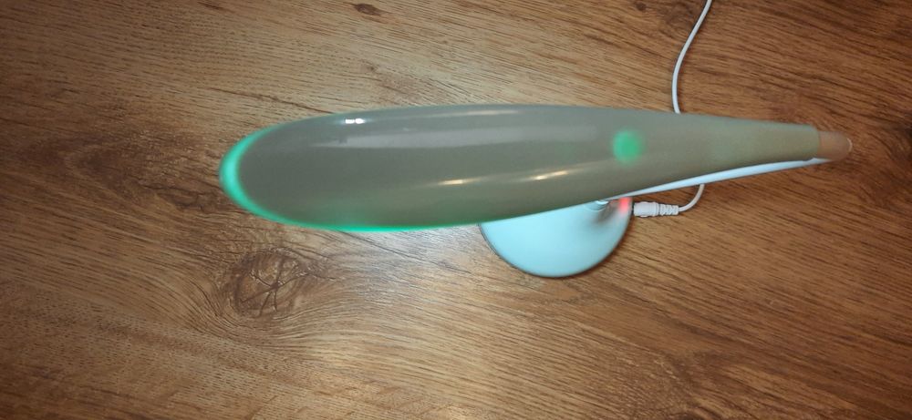 Lampa reglabila cu 18 LED-uri USB si senzor tactil ,Nou!