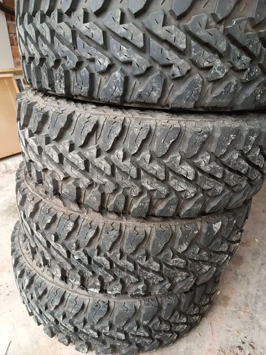 Кални гуми за джип 17 цола