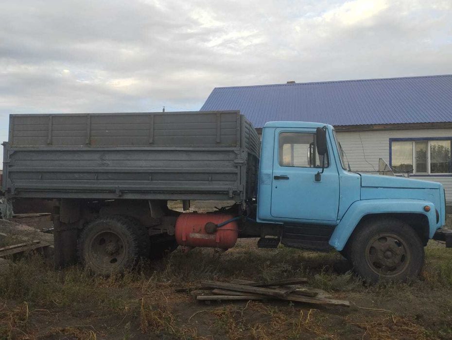 Газ 3307 самосвал.