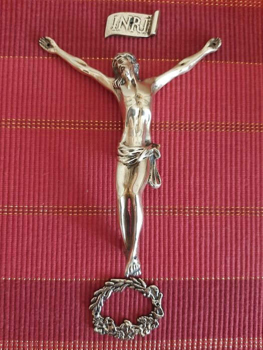 Crucifix cu mantuitorul