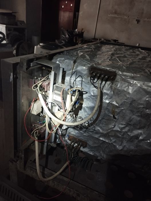 Продам духовку профессиональную.