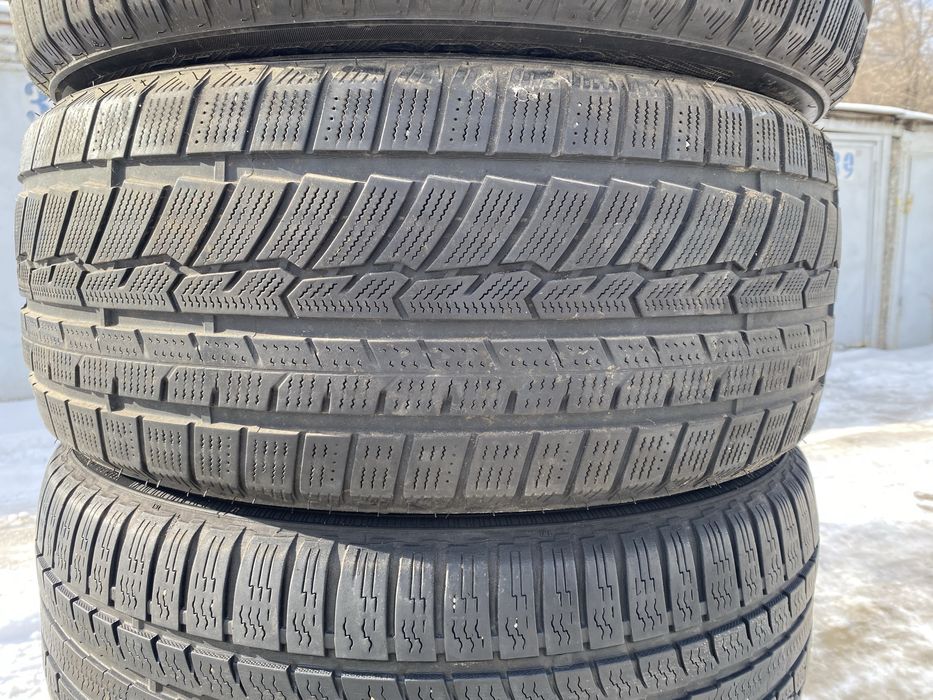 235/50/18 комплект бу
