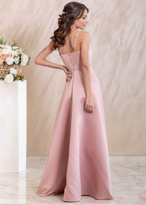 Дълга официална рокля