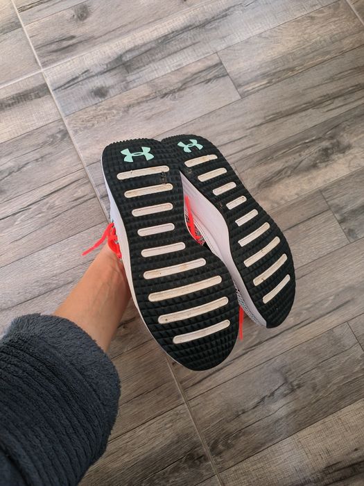 Adidași Under Armour 36,5