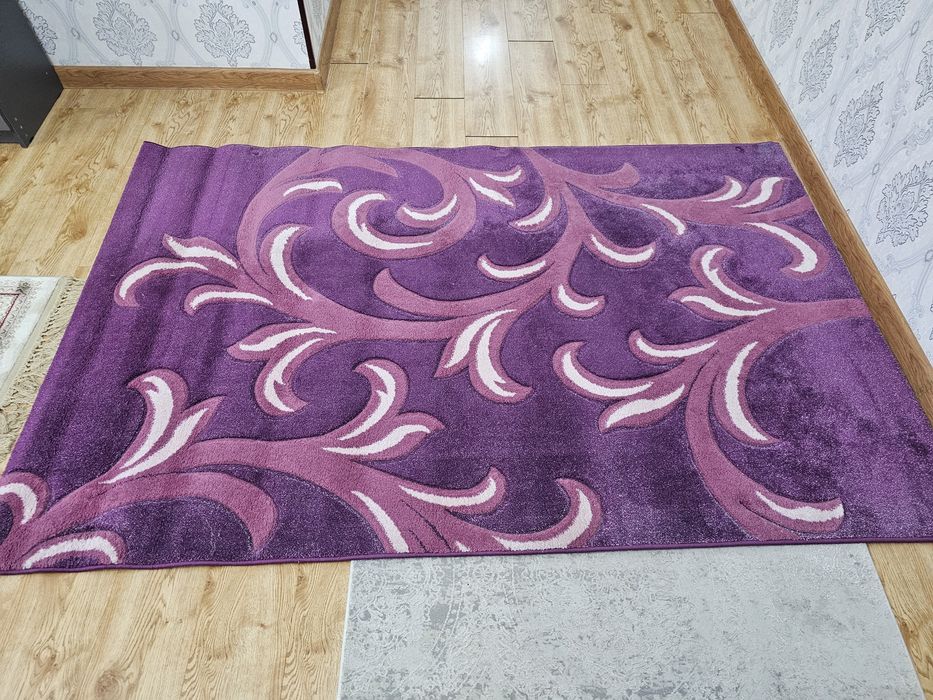 Продам ковёр в хорошем состоянии