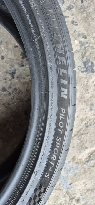 2 anvelope vara ca noi Michelin 285/30/22,dot 2024.Pretul este pe buc.